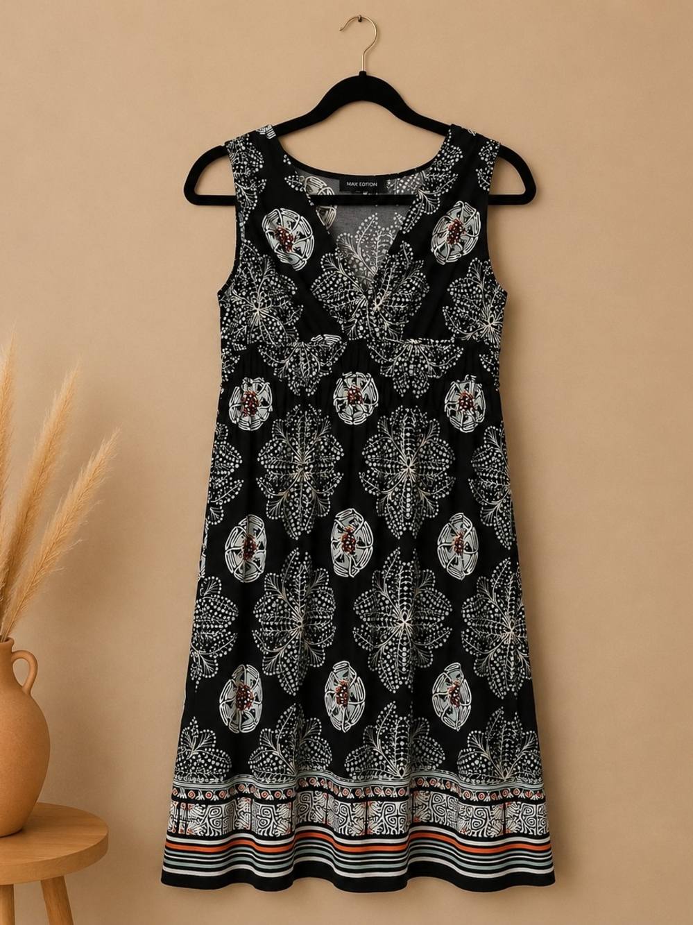 Max Edition Black Printed V‑Neck Midi Dress
